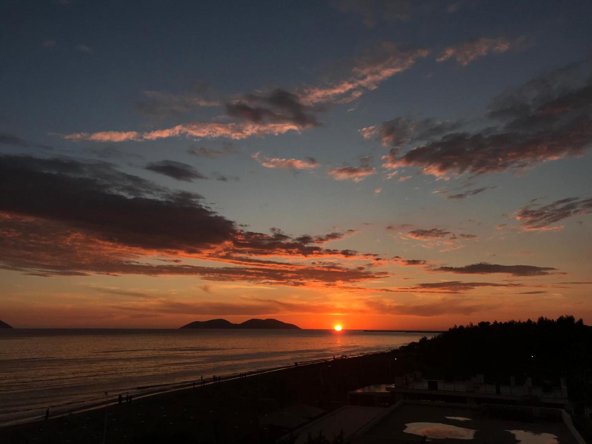 Corazon Guest House Vlorë 外观 照片