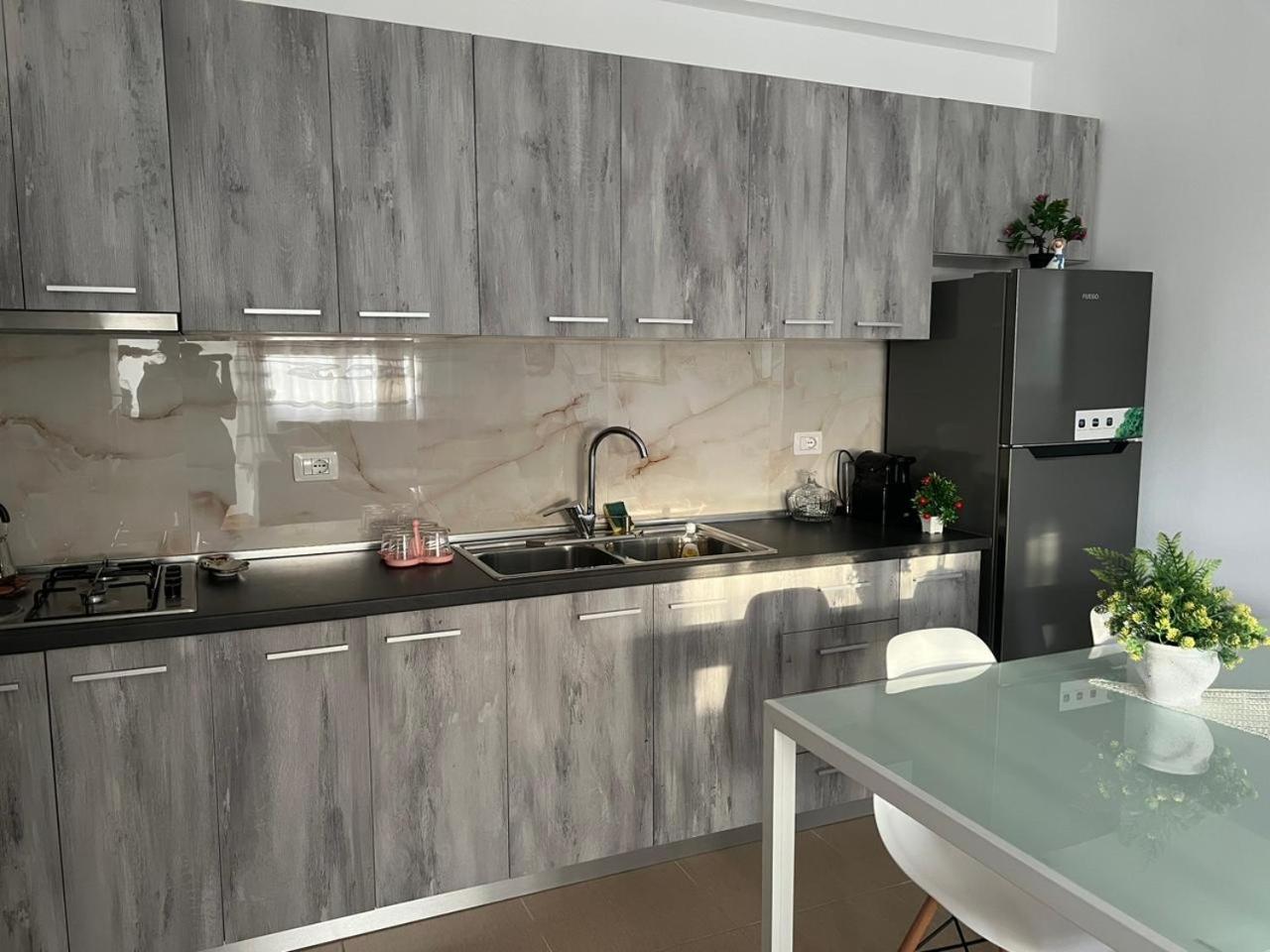 Corazon Guest House Vlorë 外观 照片
